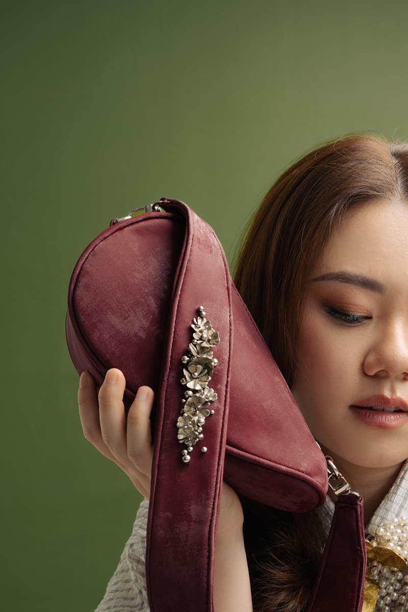 Petal in Maroon